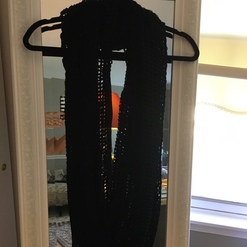 Black scarf